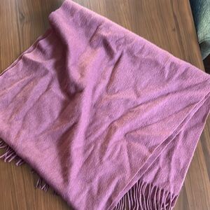 Elegant Pink Lambswool Scarf